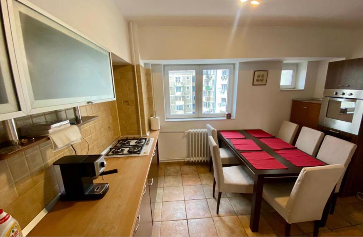 Old Town Apartment With Panoramic View Bukareszt Zewnętrze zdjęcie